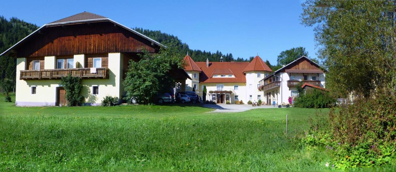 Hôtel Ferien Am Talhof à Sankt Urban Extérieur photo